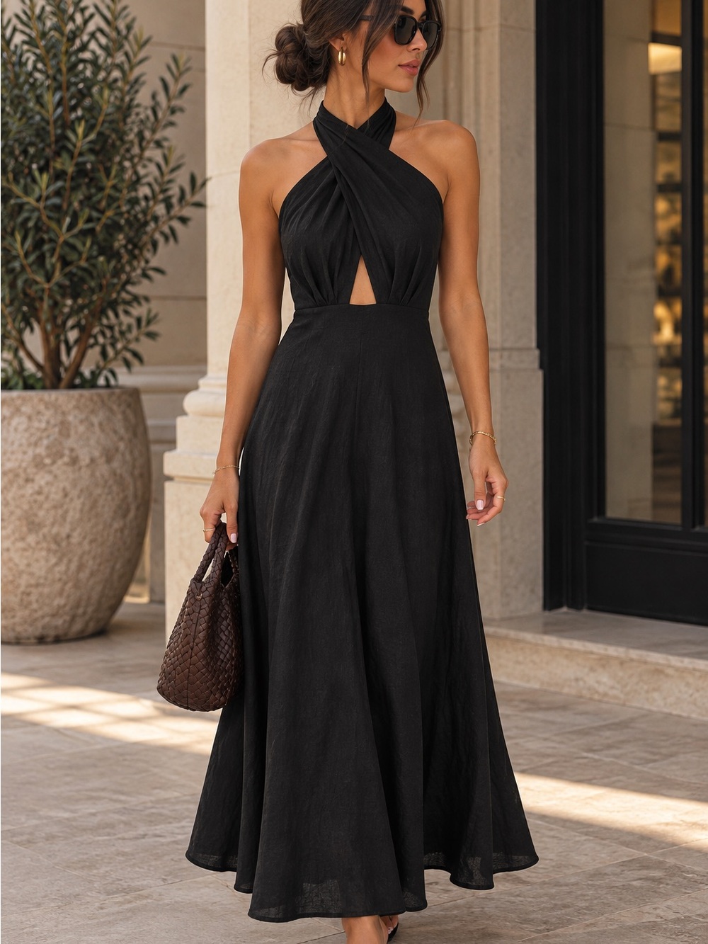 COMMENSE Black Halter Cutout Maxi Dress